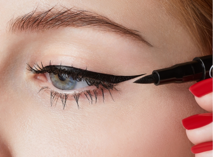 /black-liquid-eyeliner