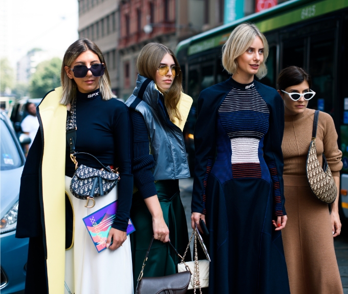 Picture of a lady with creme green nail